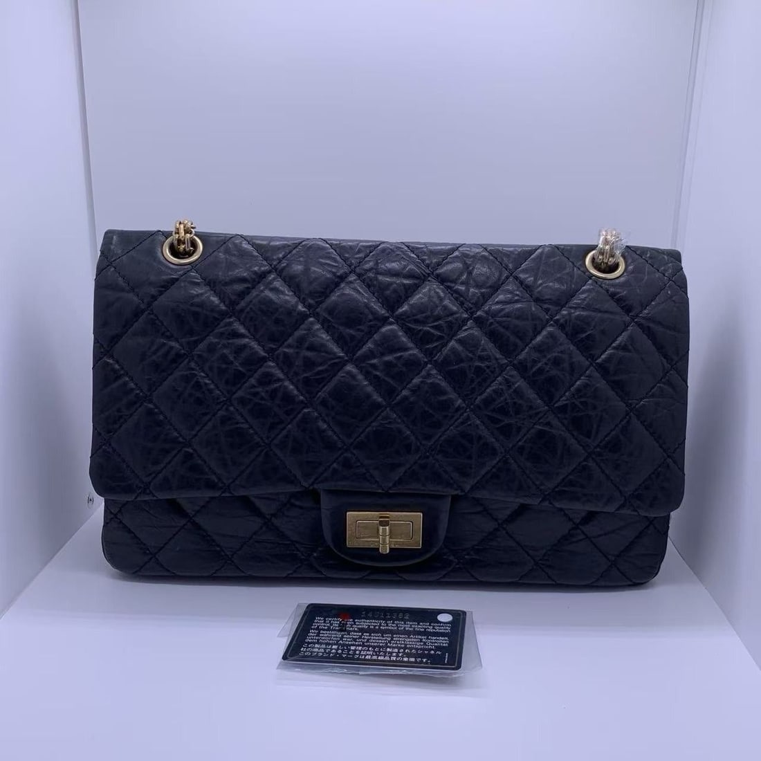 Chanel 2.55 227 classic flap Matelasse Chain Shoulder Black Calfskin handbag: The item shows normal signs of use, with scratches on the four corners, clean interior, and minor scratches on the hardware.
