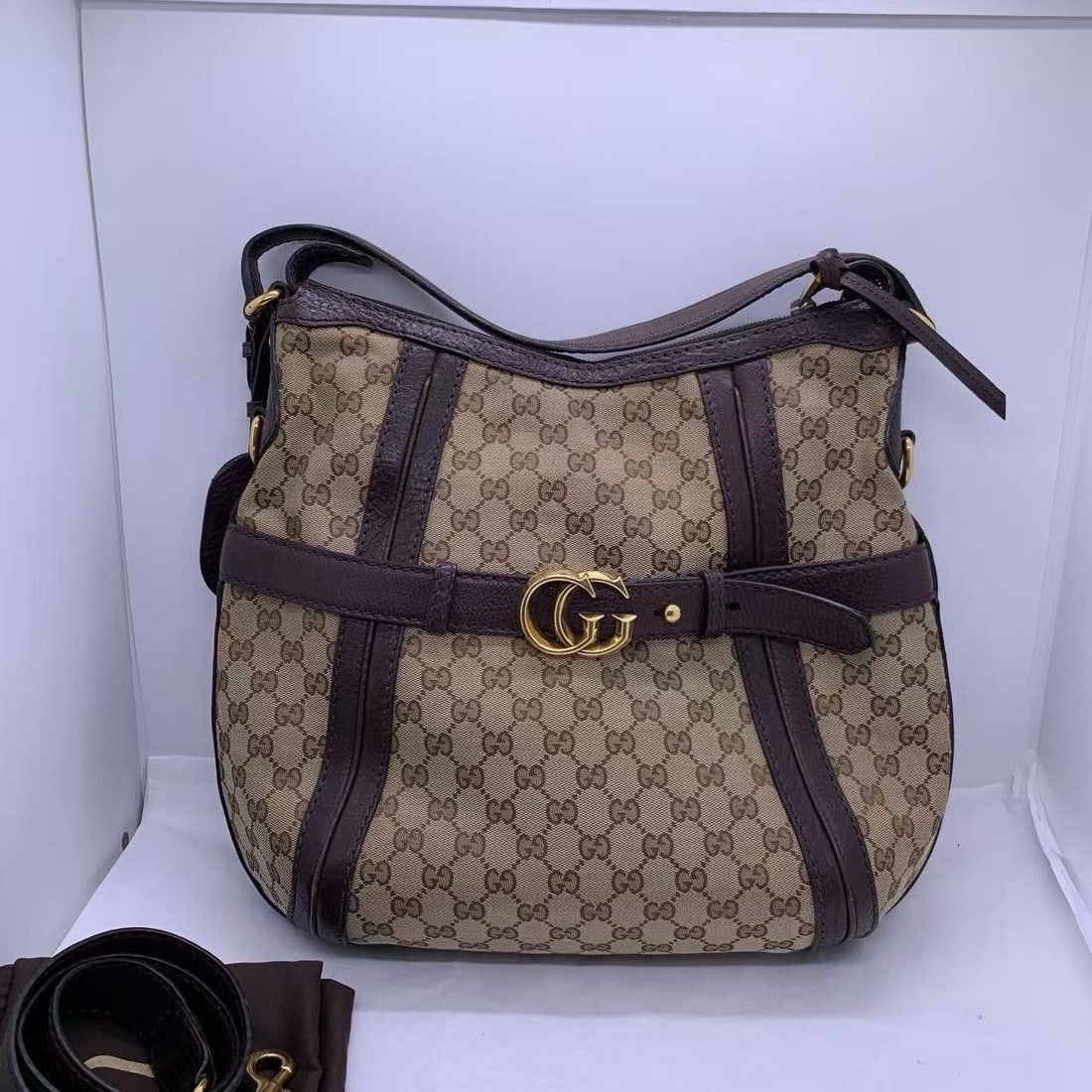 Gucci GG Marmont 2way Handbag shoulder bag Beige and brown Italy: Normal signs of daily use