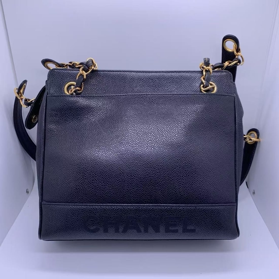 CHANEL VINTAGE chain tote bag Cavair black Origin Italy: Normal signs of daily use