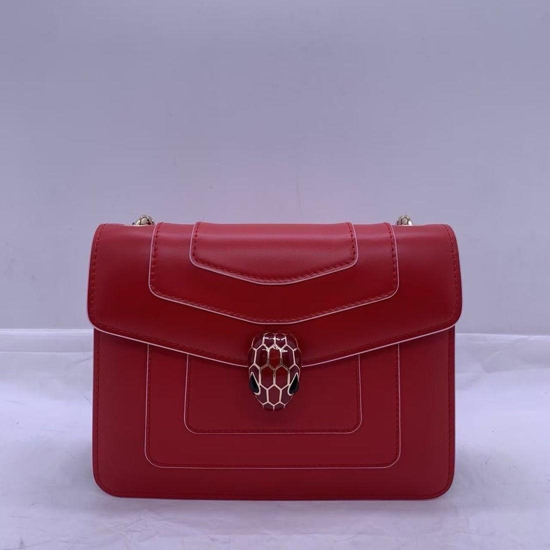 Bvlgari Serpenti Forever Shoulder Bag Leather Women'S chain bag original Italy (1 of 7)