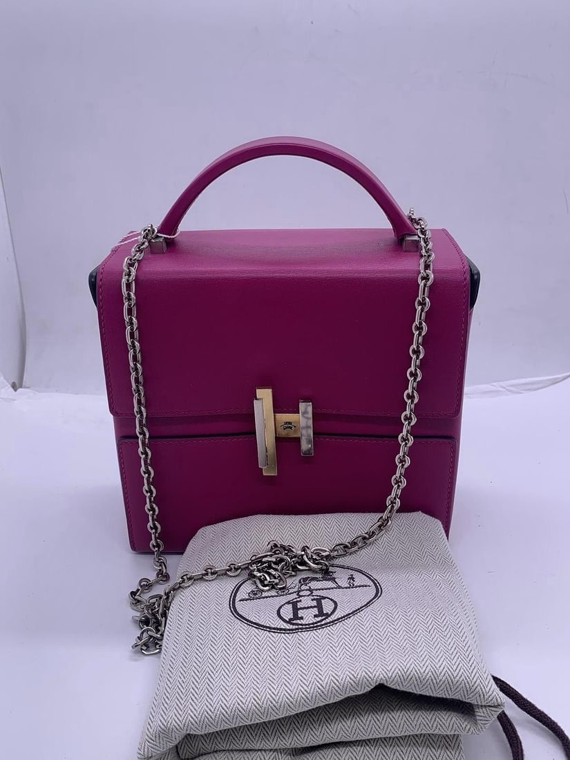 Hermes Rose Pourpre Chevre Mysore Cinhetic Boxy Top Handle Bag chain bag France: Normal signs of daily use