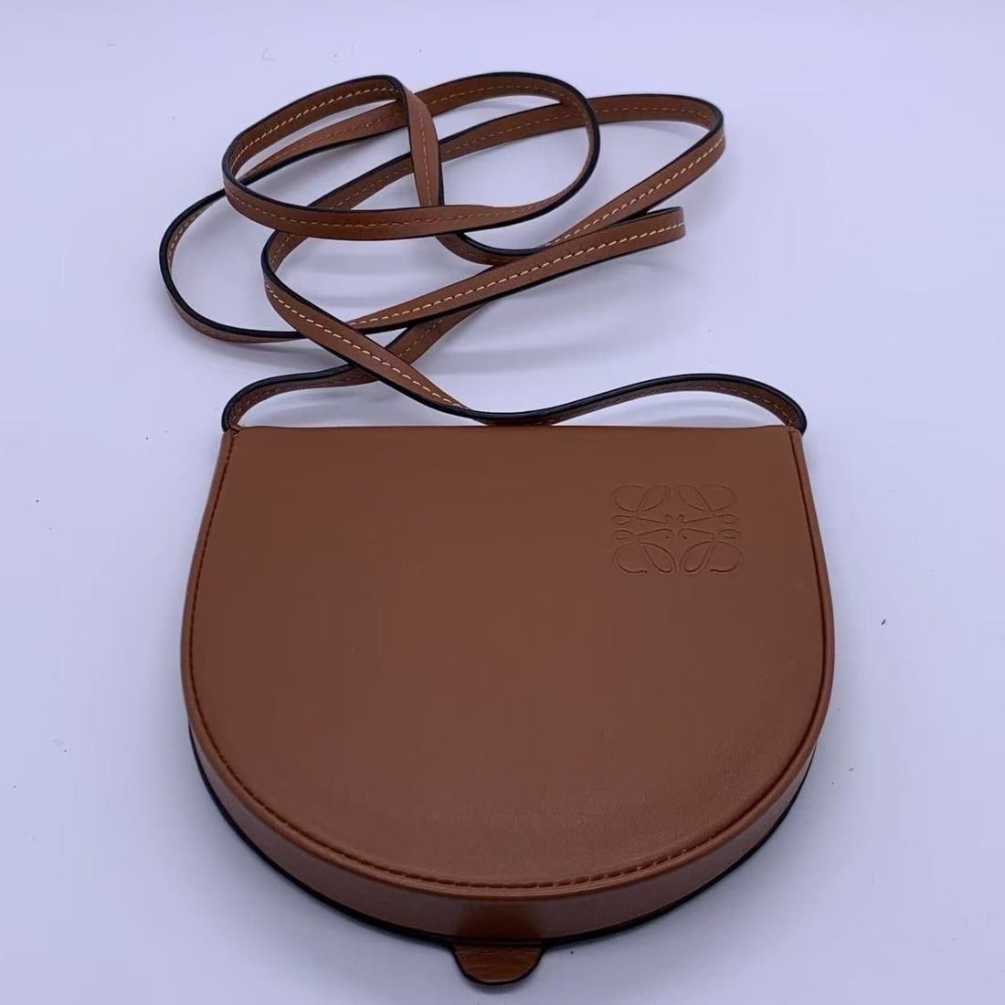 LOEWE Wallet Brown Shoulder Bag BRAND HEEL POUCH SMprimary original Spain: Normal signs of daily use