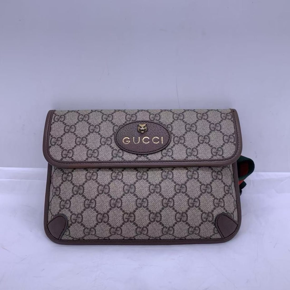 GUCCI GG Monogram Belt bag Classic Tiger Logo Shoulder bag chest Origin Italy: Normal signs of daily use