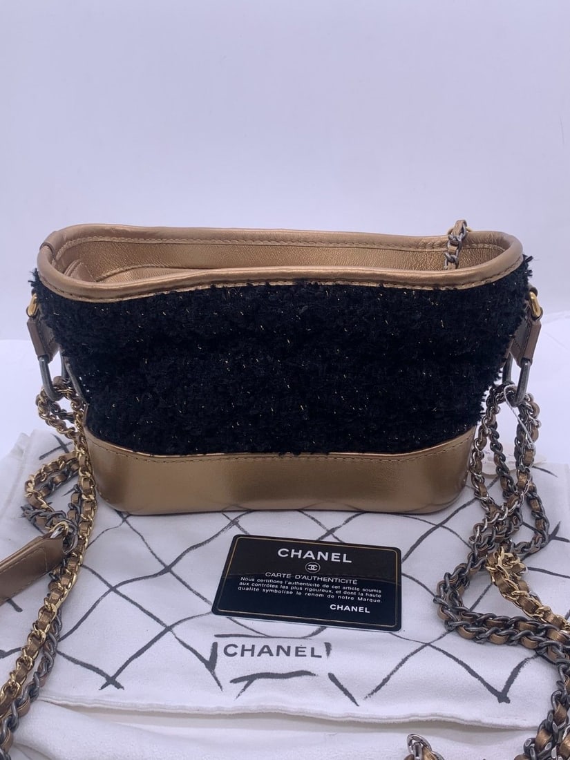 CHANEL Gabrielle Hobo Bag black Tweed Small gold leather shoulder origin Italy: Normal signs of daily use