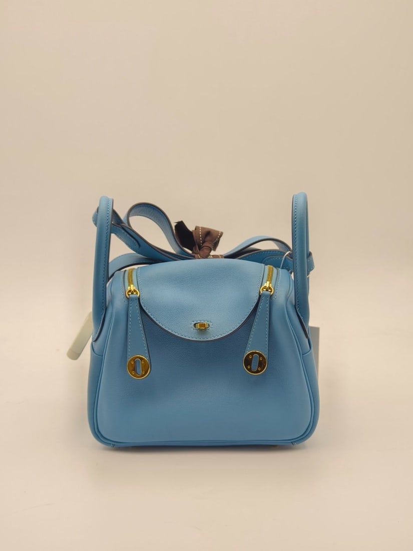 Hermes Mini Lindy 20 Bleu du Nord Swift Gold Hardware Y Stamp: Condition: Slight signs of wear, clean inside and out.Accessories:Dust bagsize: Width:20cm