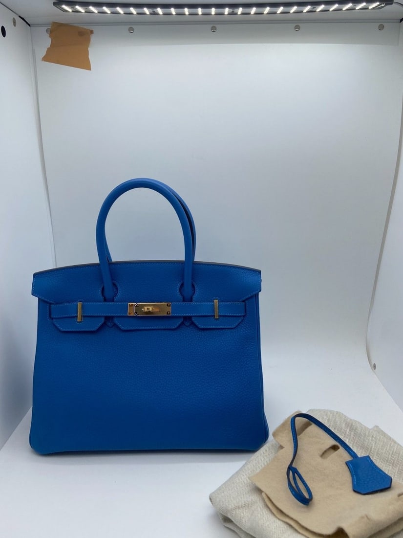 HERMES Birkin 35 Zanzibar Blue Togo Leather Gold Tone C Stamp: Condition: Slight signs of use, clean inside and out.Accessories: Dust bag??lock??keysize: Width:35cmDesigner: HermesModel: Birkin 35Exterior Material: LeatherExterior Color: blueInterior Material: Le