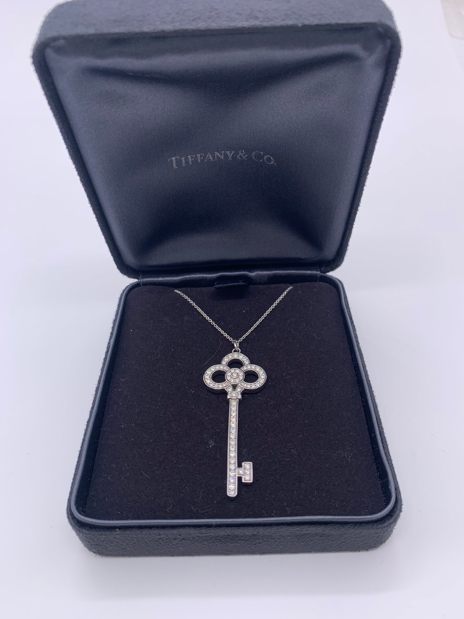 Tiffany Keys Crown Large Size Platinum Full Diamond Pendant with Chain: Tiffany Keys Crown large size necklace set??pendant and chain fully crafted in platinum with full diamond pave. Original set retail price over 80,000 RMB. Comes with authentic box and accessories. Ide