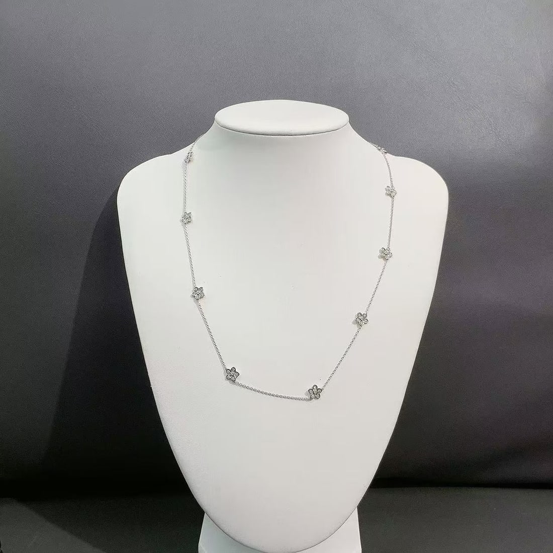 Graff Wild Flower Collection Pave Diamond Necklace (1 of 8)