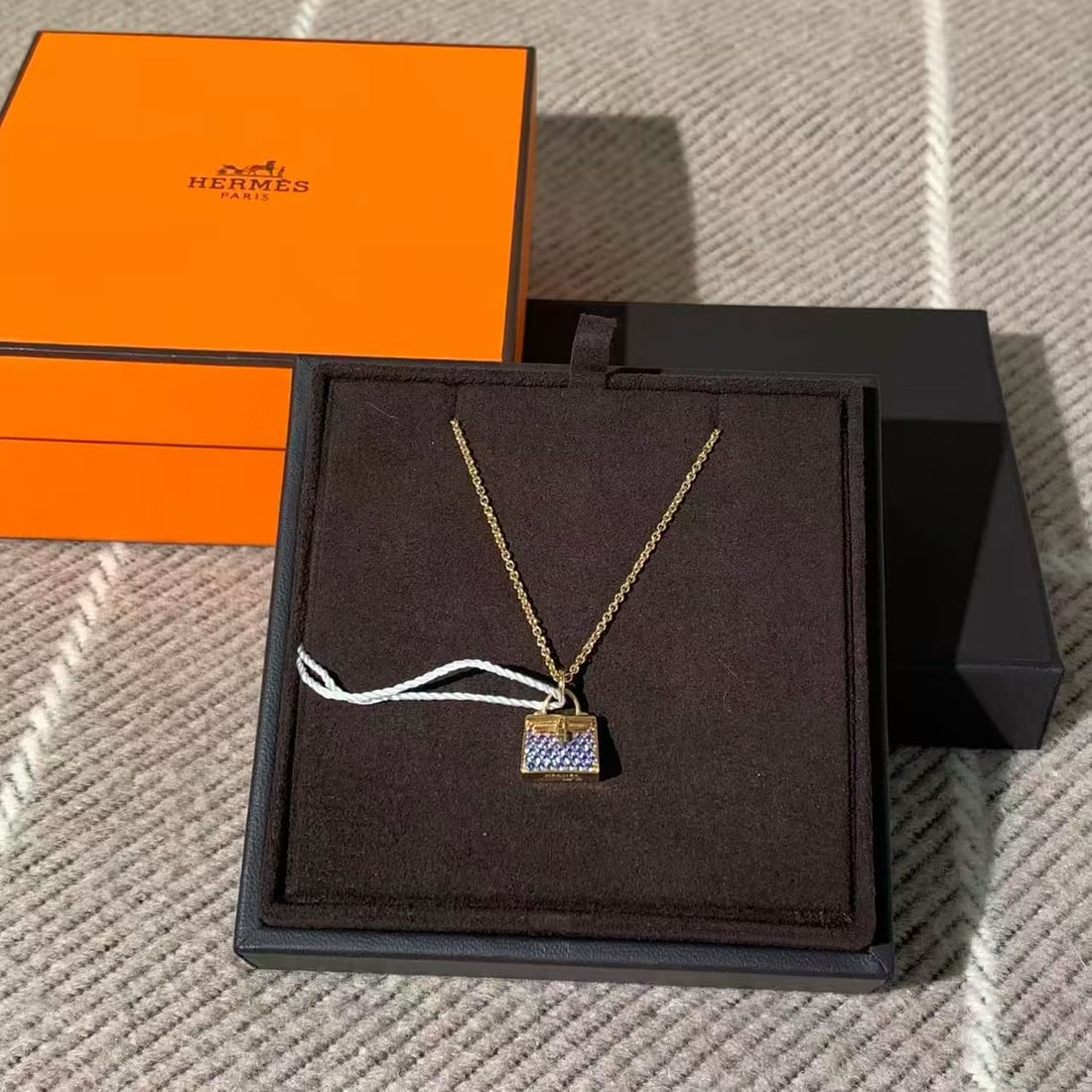 Hermes Amulettes Kelly Pendant Necklaces blue sapphires 18k rose gold Necklaces (1 of 9)