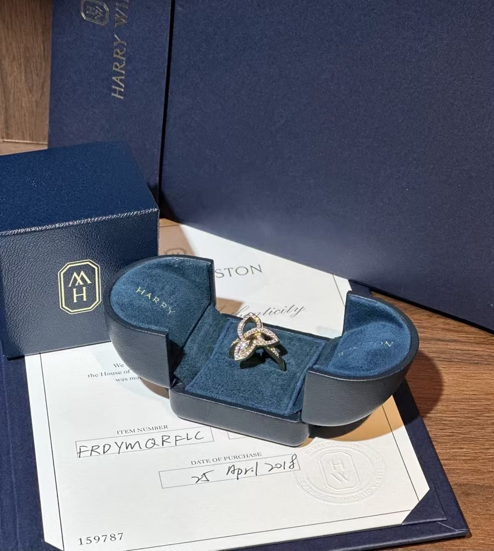 Harry Winston Lily Cluster Pave Round Diamonds 18K Yellow Gold Ring Size 53 (1 of 9)