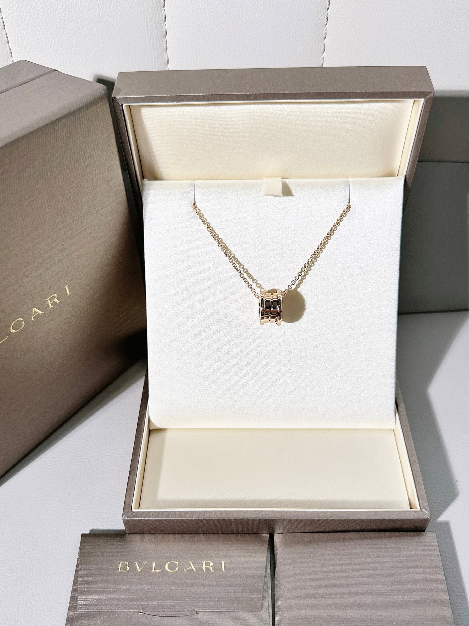 BVLGARI 18k Rose Gold B.zero1 Pendant Necklace: BVLGARI 18k Rose Gold B.zero1 Pendant Necklace??Minor signs of normal wear