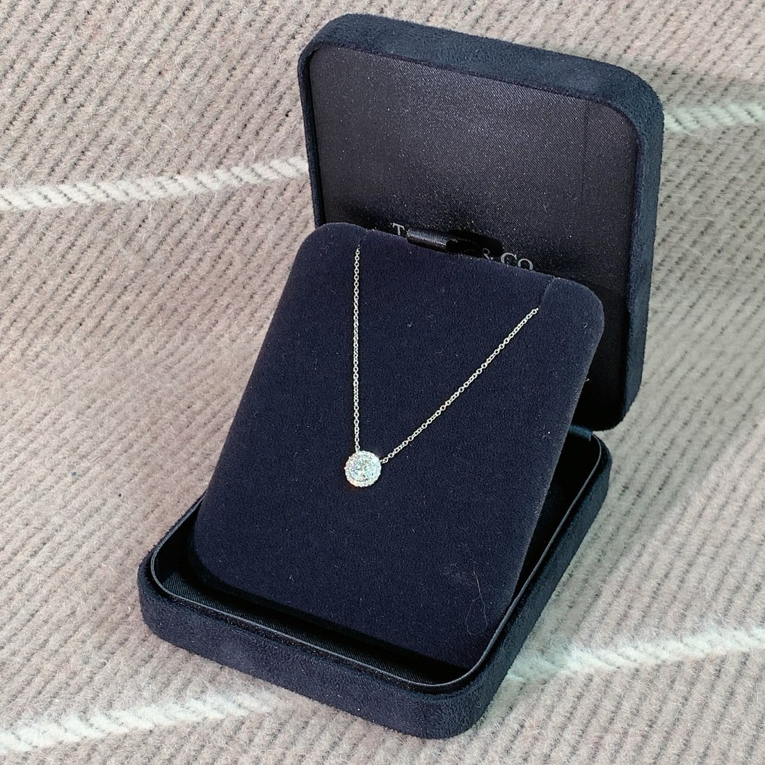 Tiffany Soleste Double Halo Sunflower Platinum Diamonds Necklace (1 of 5)