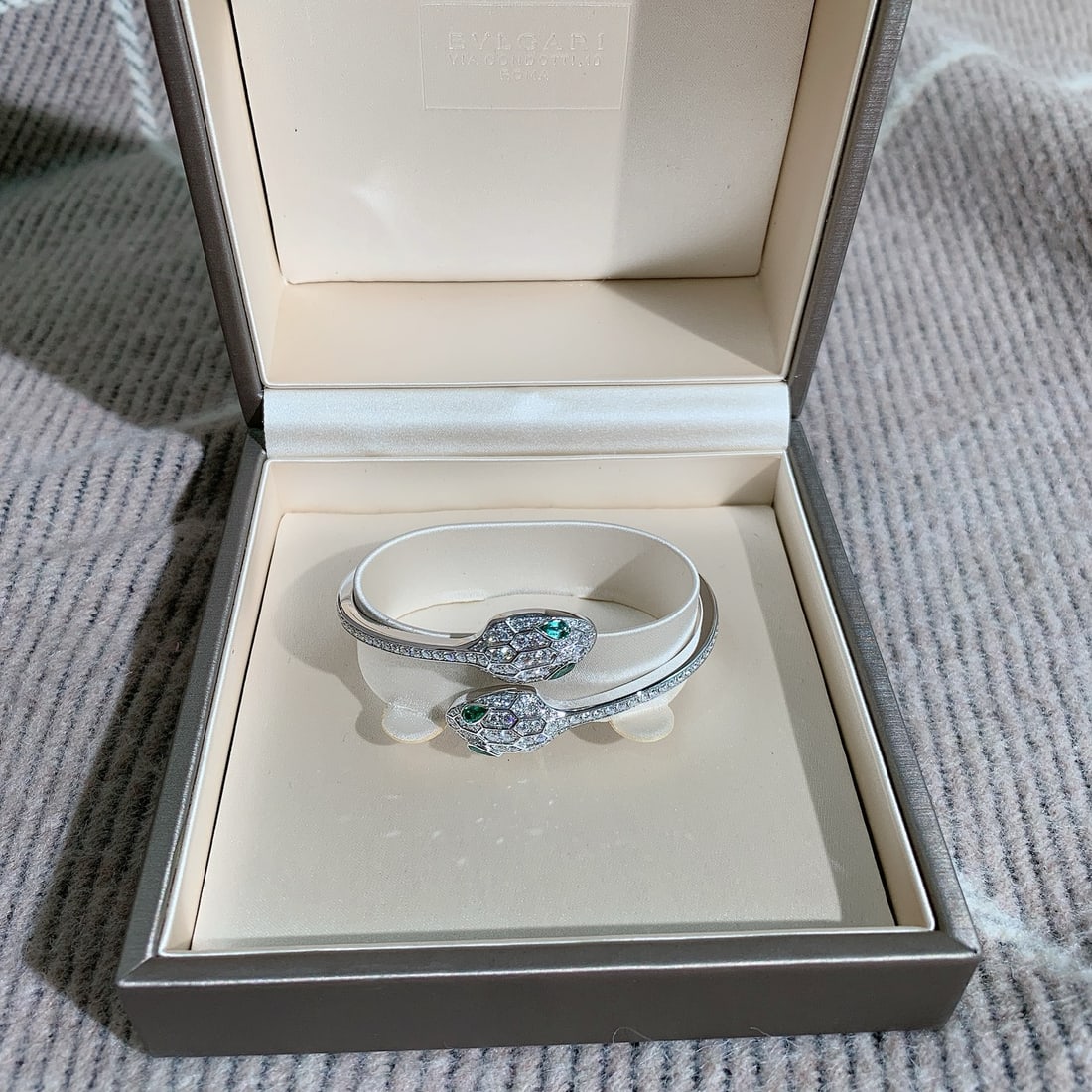 Bvlgari Serpenti Viper Two Snake Heads Bracelet, Size S (1 of 7)