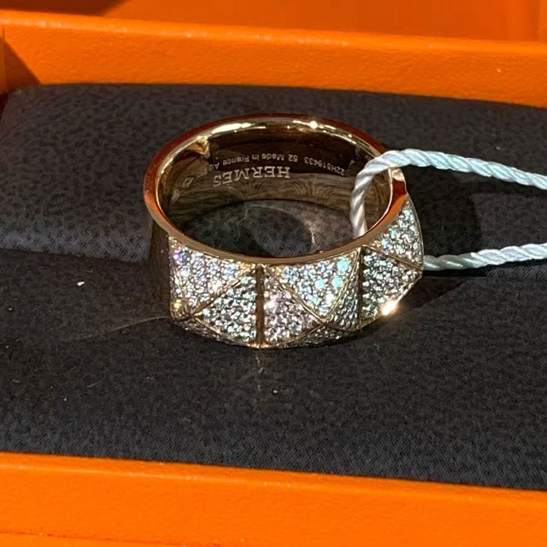 Hermes CDC Quilted 18K Rose Gold Full Pave Diamond Ring: Authentic Hermes CDC ring in 18K rose gold with full pave diamonds.Size 52.Purchased in 2025.Original retail price: RMB 110,000.Comes with complete set: original box, warranty card and accessories.In 
