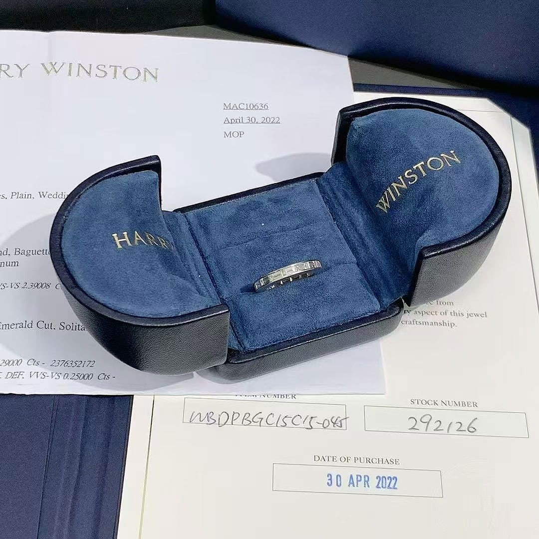 Harry Winston Emerald?Cut Square Diamond Ring, Size 47 (EU): Ring Size: 4 US, Not Resizable(Size Guide)Style: Aesthetic MovementPlace of Origin: United StatesPeriod: 2010-Date of Manufacture: 2022Condition: Excellent. In original box.