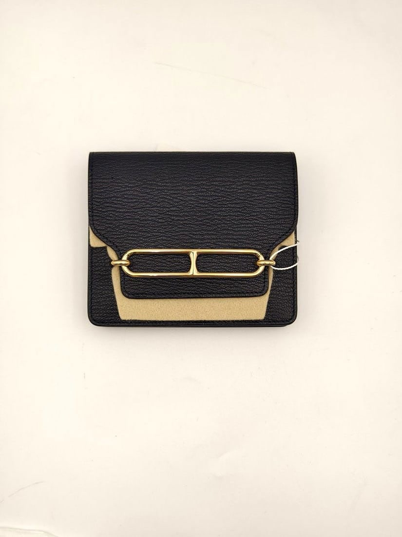 Hermes Roulis Slim Wallet Leather Black Stamp Z GHW: Minor signs of normal use. Interior is clean. Overall in good condition.