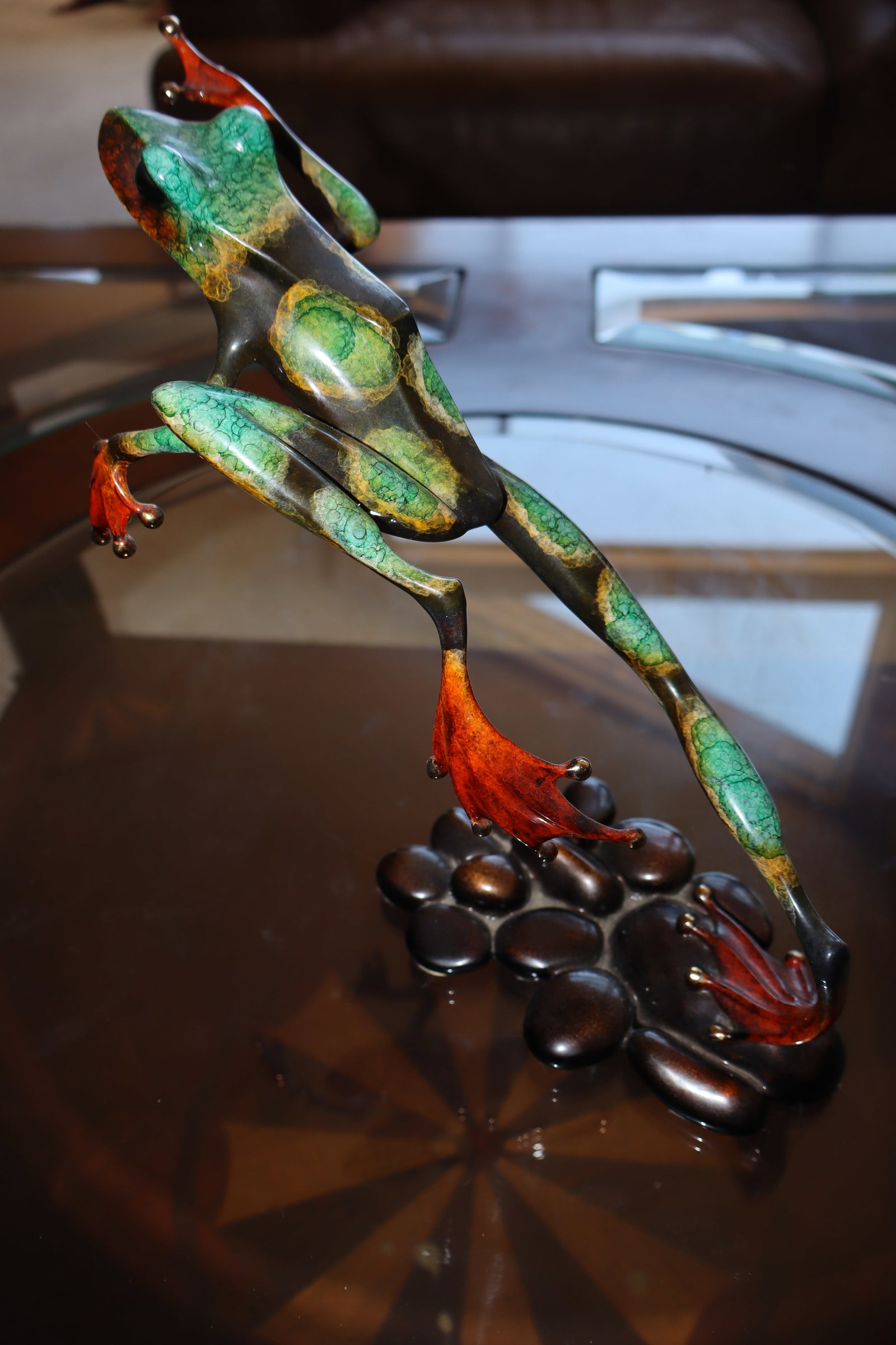 Lot of 2 '"Frog Man" sculptures by Tim Cotterill - 4