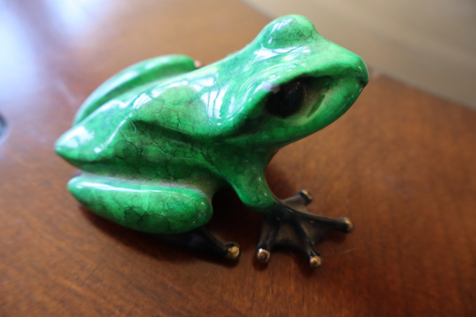 Lot of 2 '"Frog Man" sculptures by Tim Cotterill - 7
