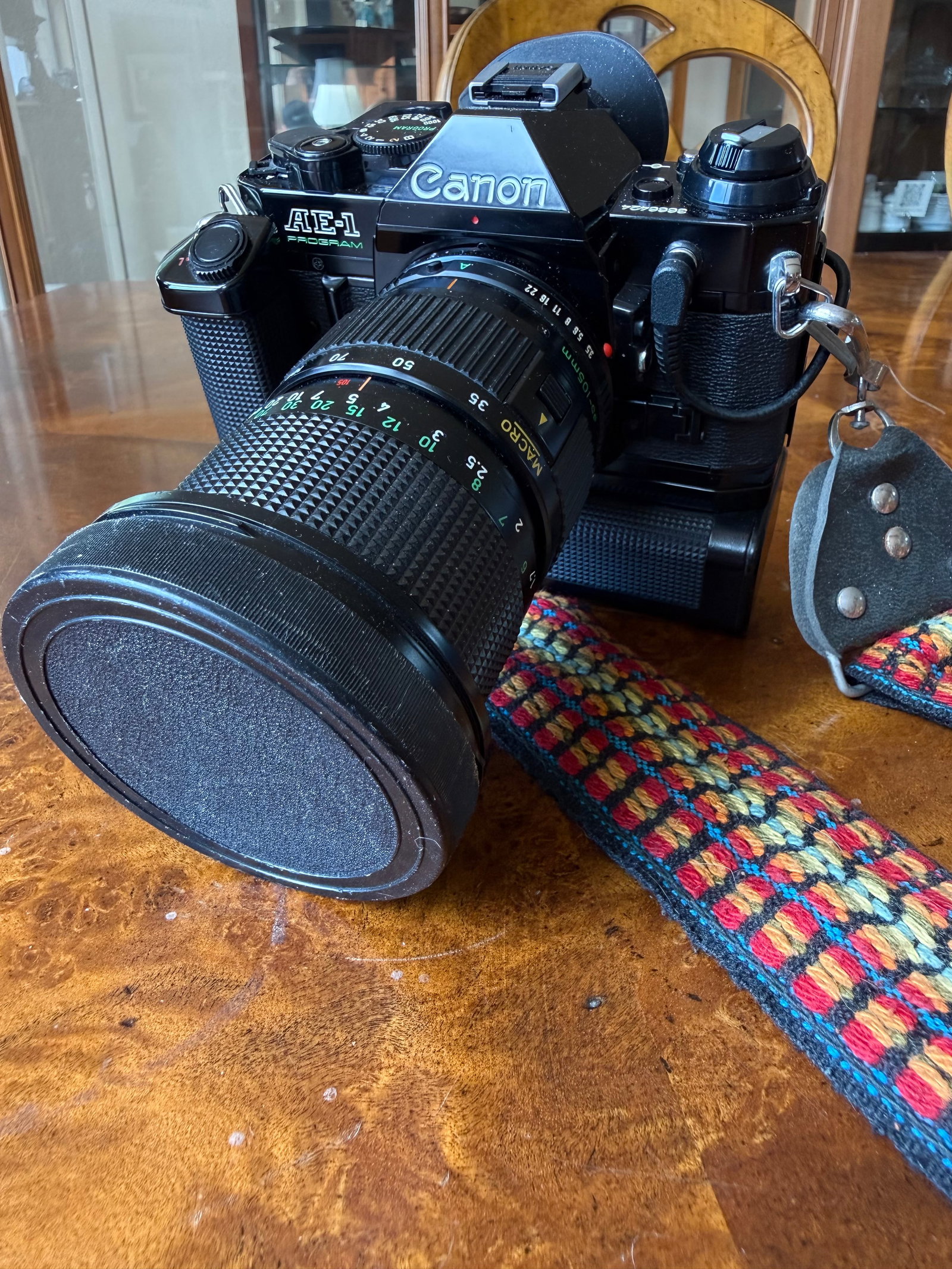 Canon AE 1 35mm Film Camera Lot With Multiple Lenses Flash And Bag (1 of 18)