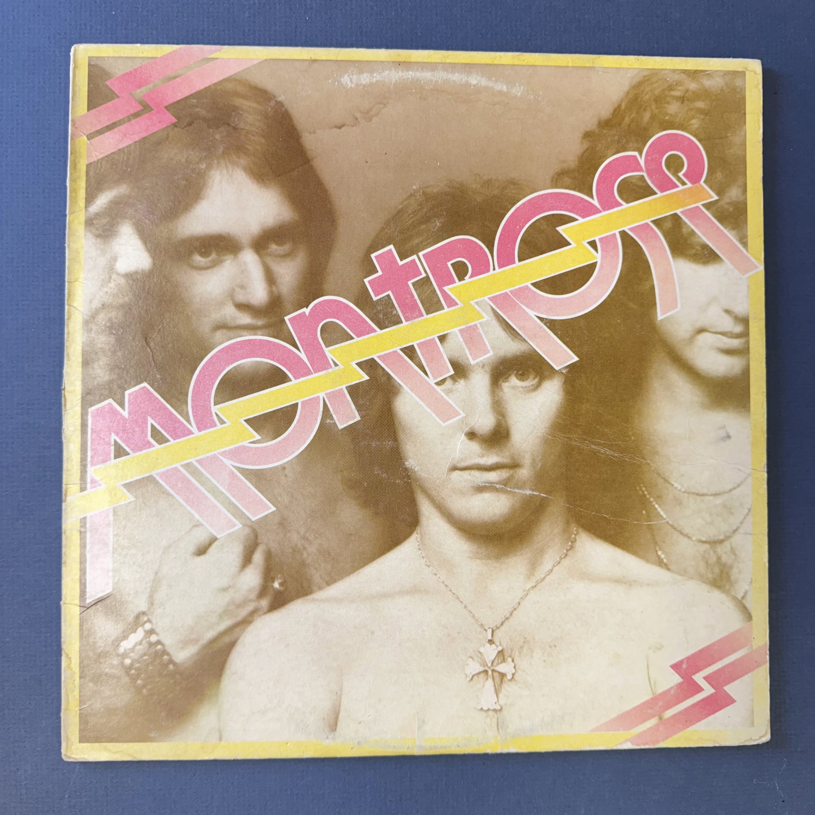 Vinyl Record Montrose: Overall good - Vinyl: good - Cover: good - has been cleaned - Ships in a standard LP box with plastic sleeve - Combined shipping: y