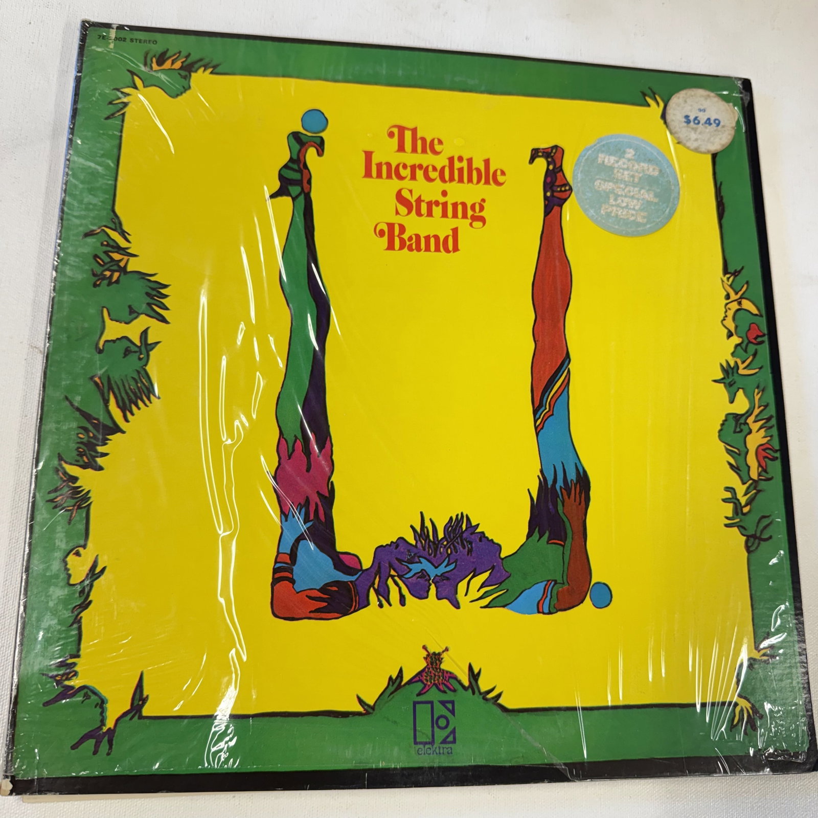 60s Vinyl Record Incredible String Band U: Overall good - Vinyl: good - Cover: good - has been cleaned - Ships in a standard LP box with plastic sleeve - Combined shipping: y