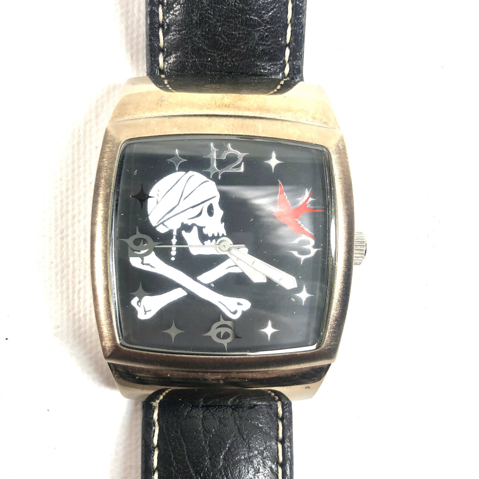 Disney Watch: Pirates: Overall fair - Item is not working - need battery - strap is worn - AS-IS - Combined shipping: yes