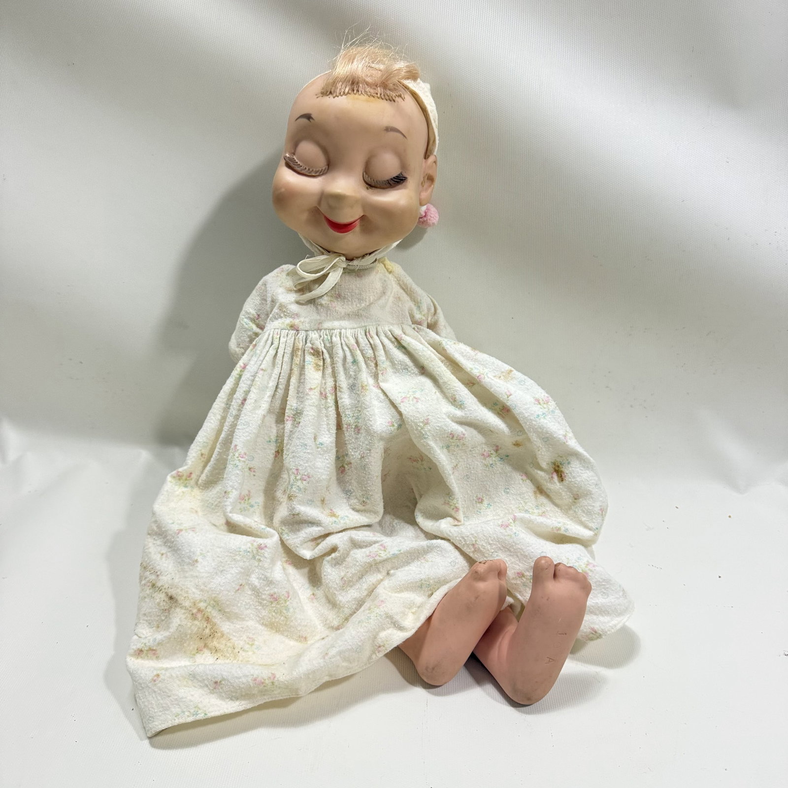 Vintage 60s "Suzie the Snoozie" Doll (1 of 6)