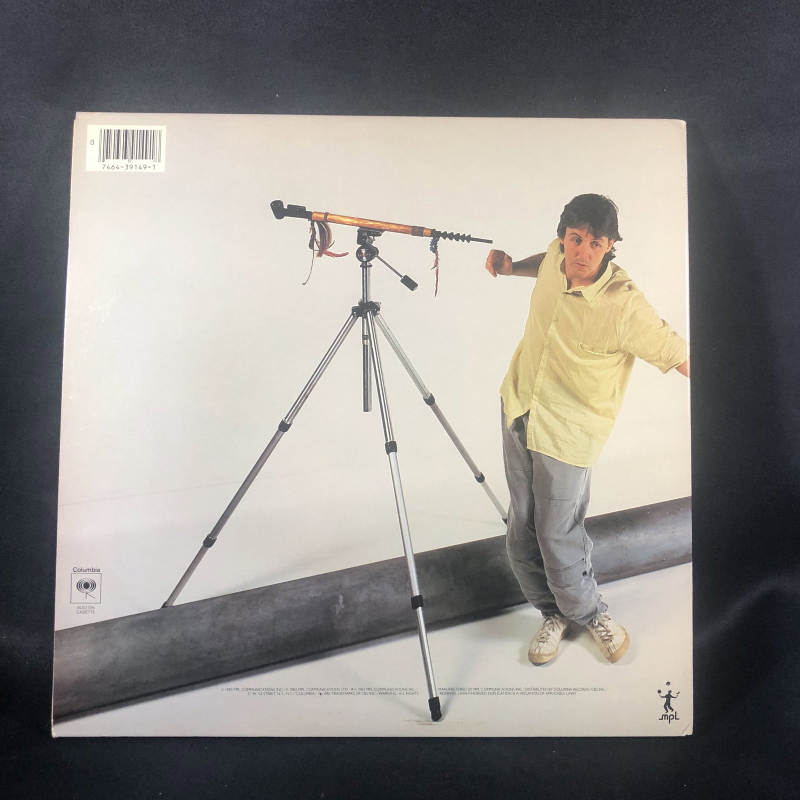Vinyl Record: Paul McCartney Pipes of Peace: Overall good - Vinyl: good - Cover: good Combined shipping: yes