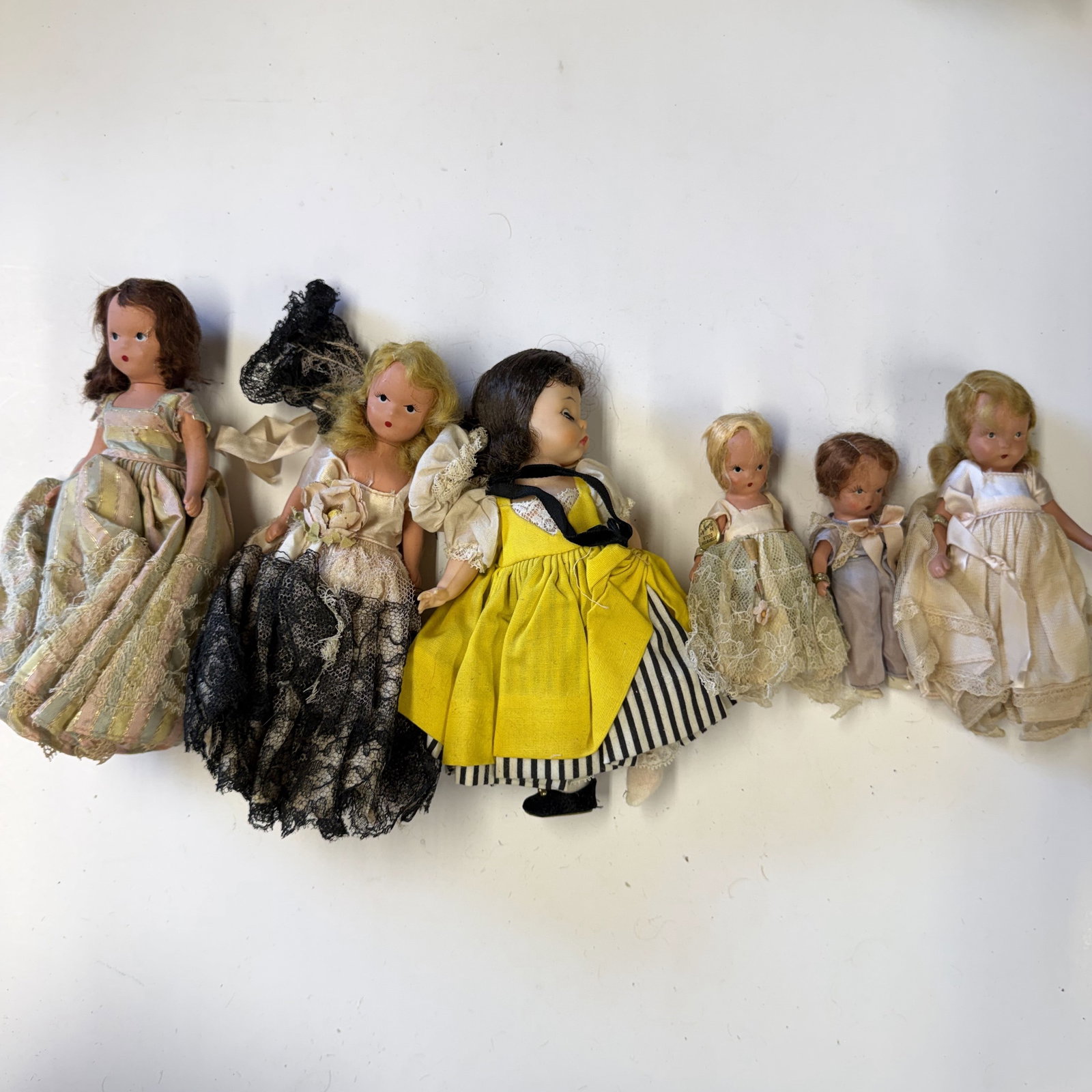 Vintage Doll Lot - 60s: Overall good - some wear from age and use - Combined shipping: yes