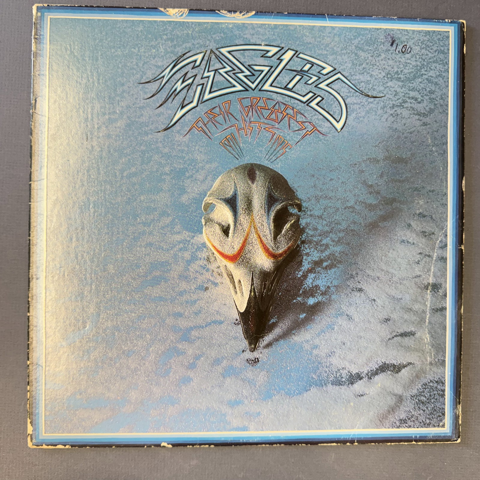 Vinyl Record Eagle Hits: Overall good - Combined shipping: yes
