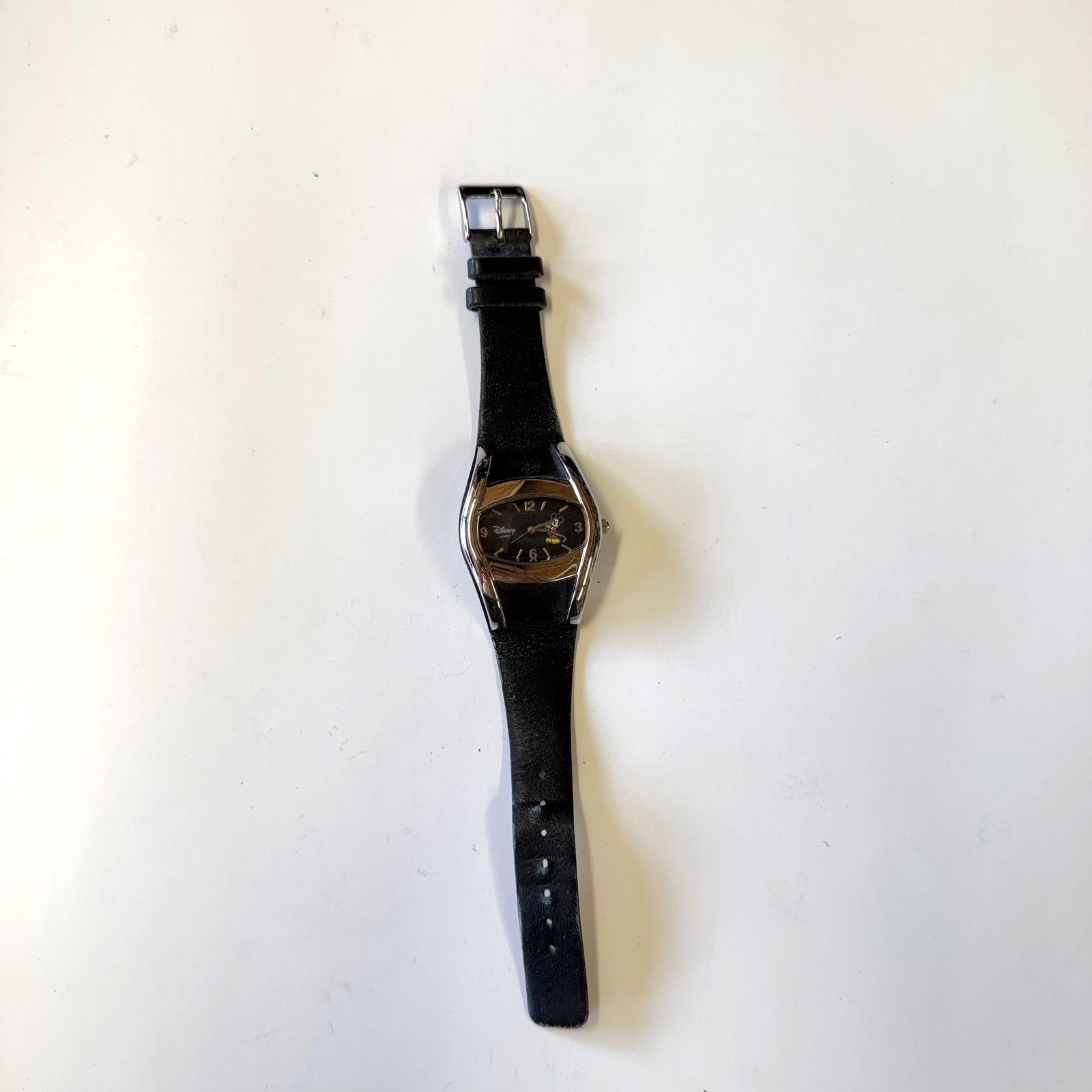 Disney Watch: Oval Mickey: Overall fair - Item is not working - need battery - strap is worn - AS-IS - Combined shipping: yes