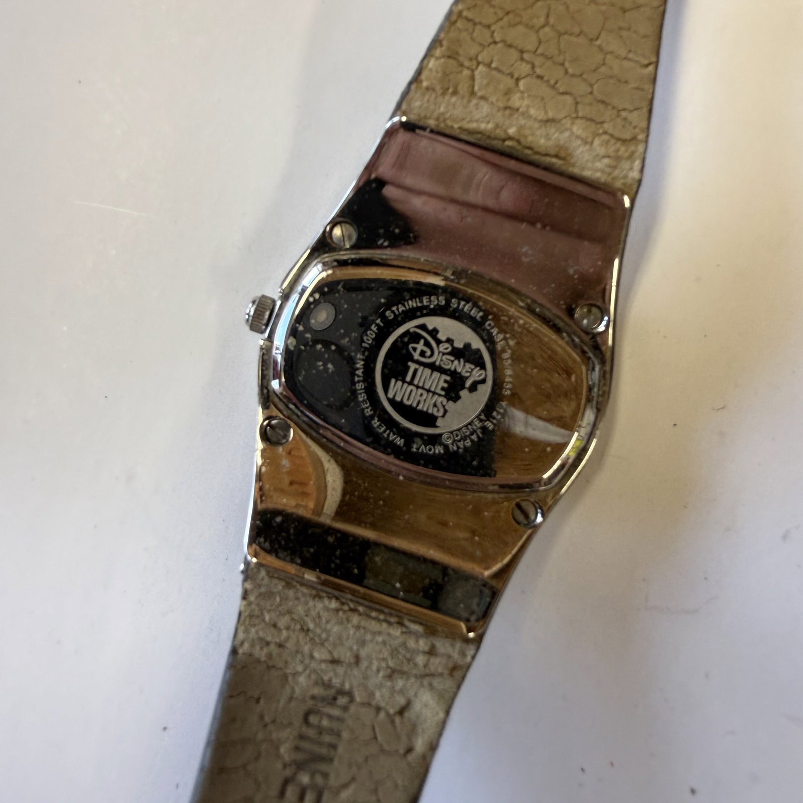 Disney Watch: Oval Mickey - 3