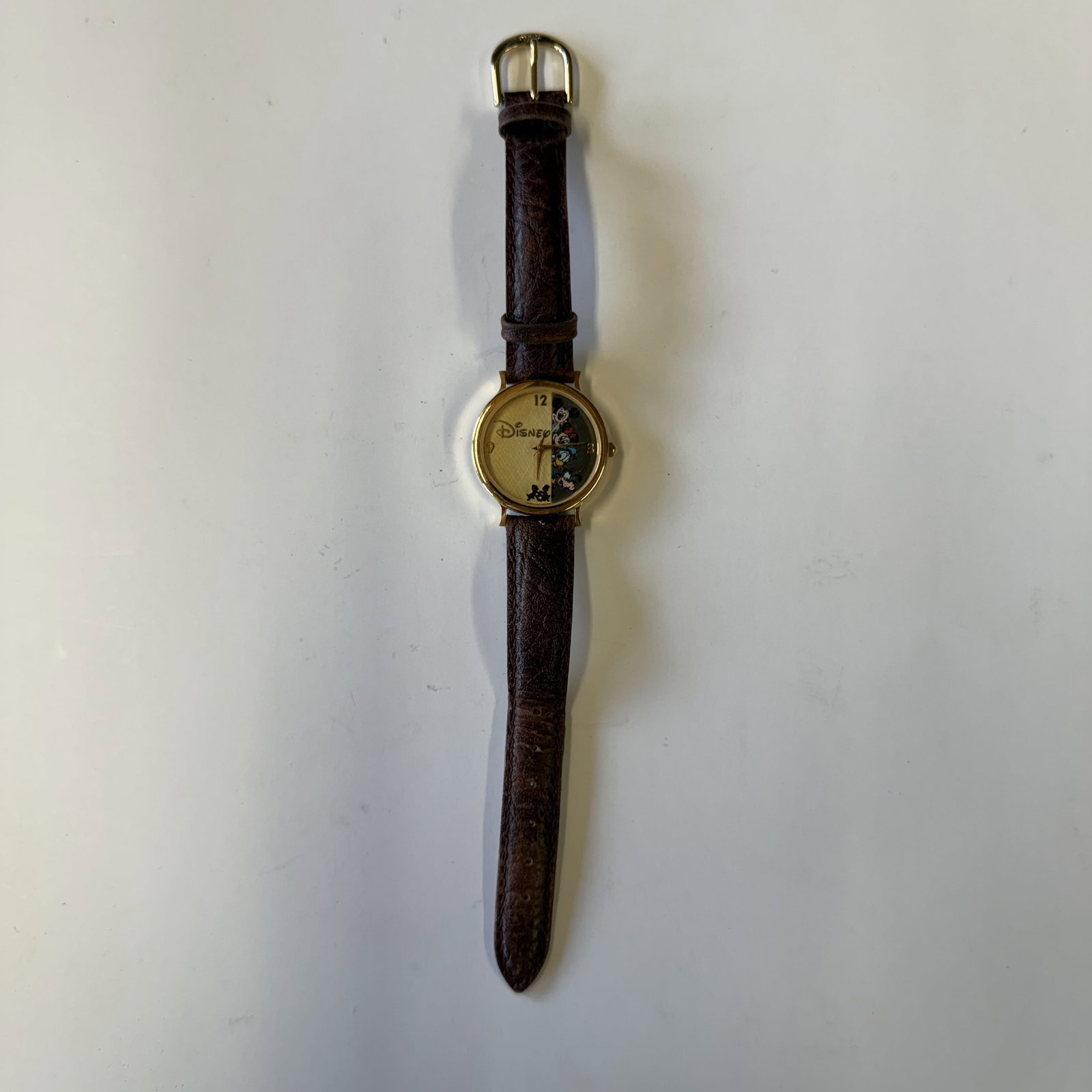 Disney Watch: The Gang: Overall fair - Item is not working - need battery - strap is worn - AS-IS - Combined shipping: yes