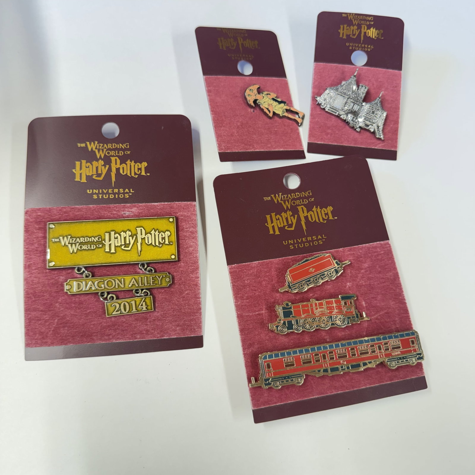 Universal Studios Harry Potter Pin Lot (1 of 4)