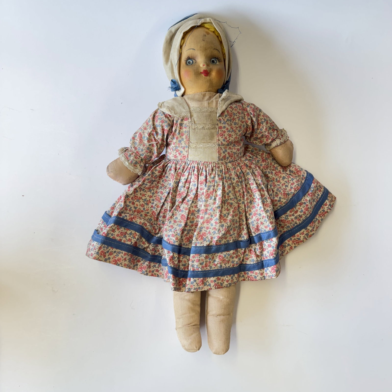 Vintage or Antique? Rag Doll Dutch Girl: Overall fair with plenty of wear (love) and sprinkled with age.