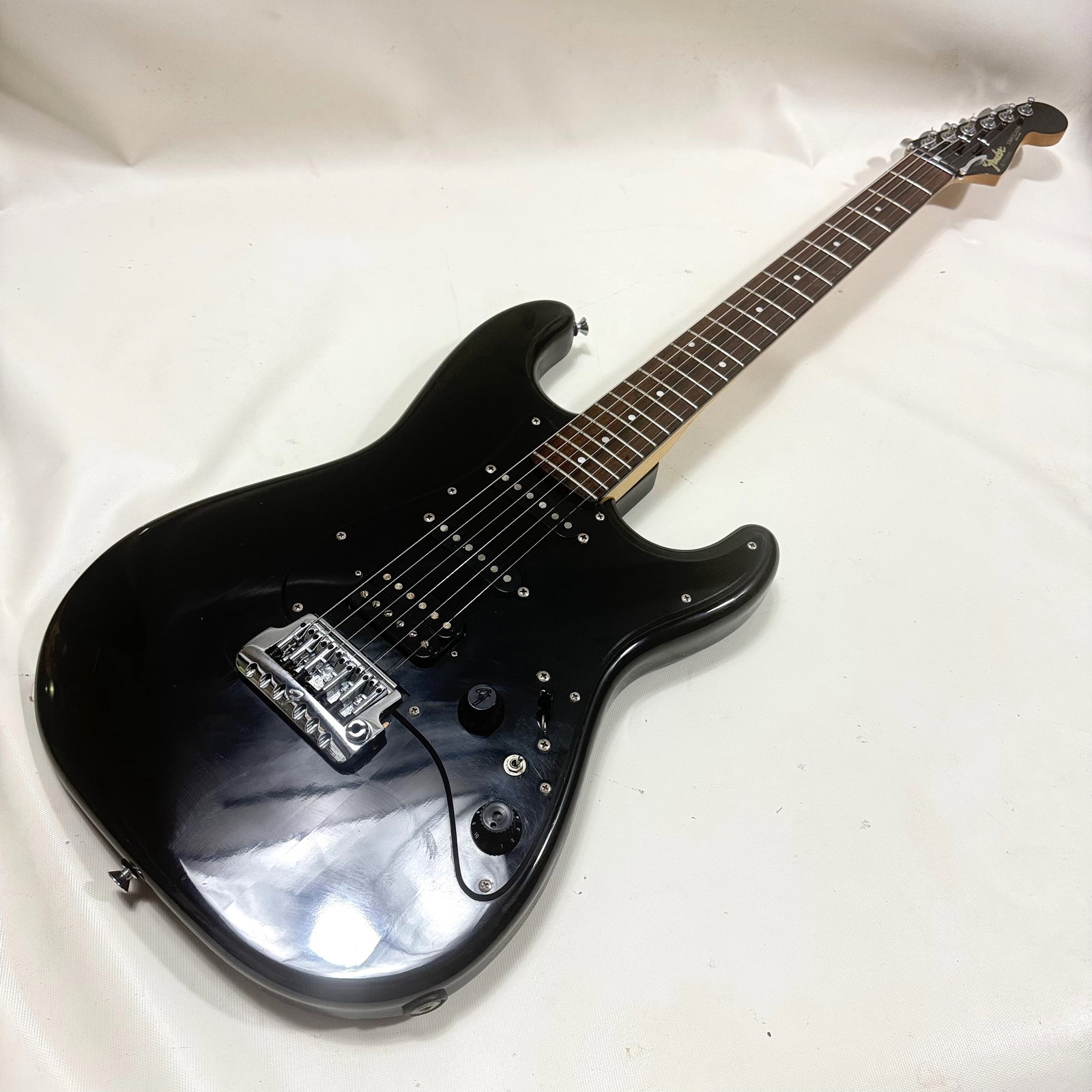 Vintage Fender Strat 1985 MIJ Contemporary (1 of 9)