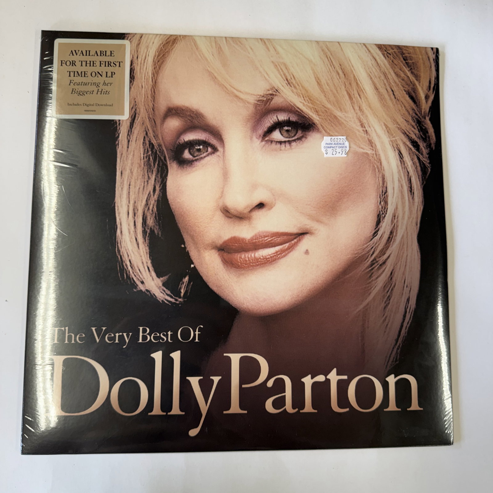 Sealed Vinyl Record Dolly Parton Best: Combined Shipping: yes - Ships in a standard LP box with plastic sleeve
