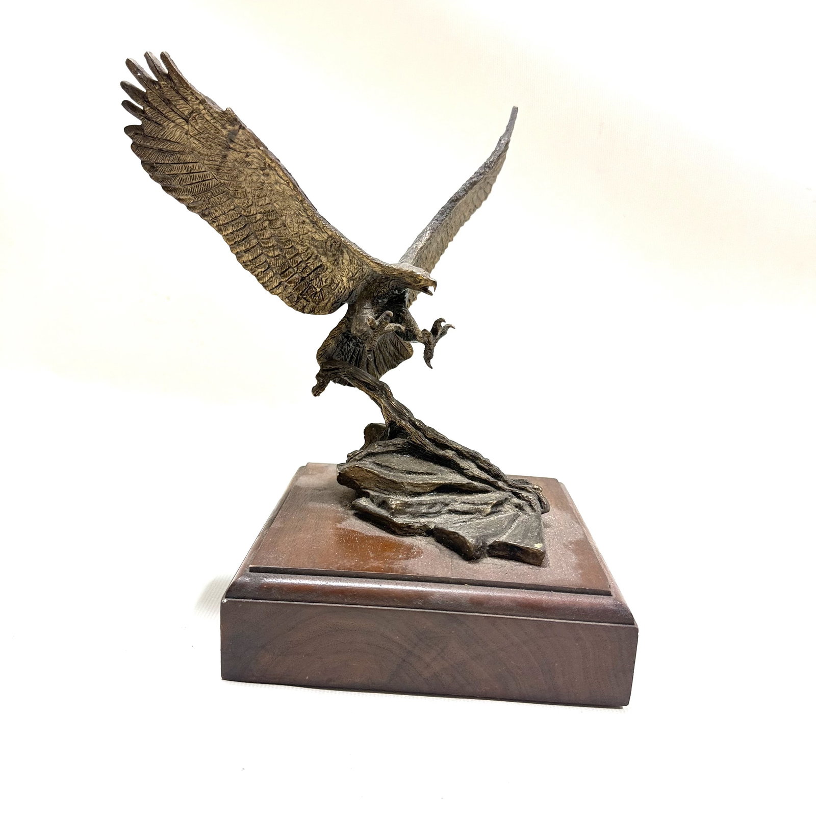 Bronze Freedom Eagle Statue - 8