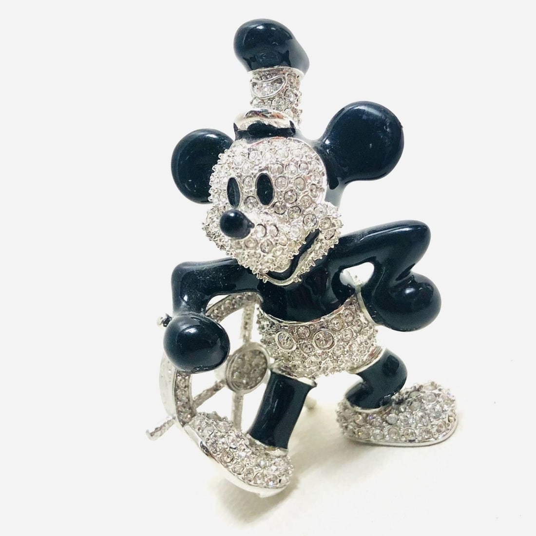 Disney Crystal Mickey Figure: Combined Shipping: yes