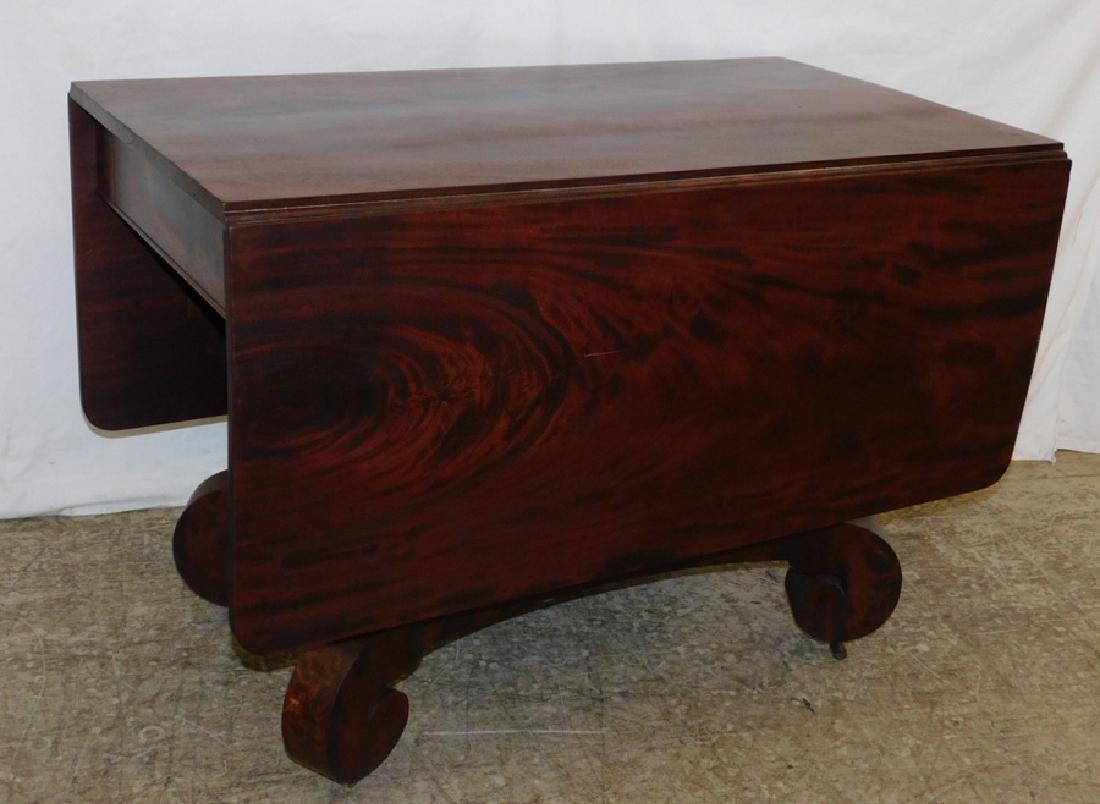 3 board top Empire dropleaf dining table cc.1820 (1 of 3)