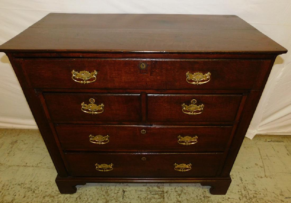 18th C English oak 5 drawer chest. (1 of 4)