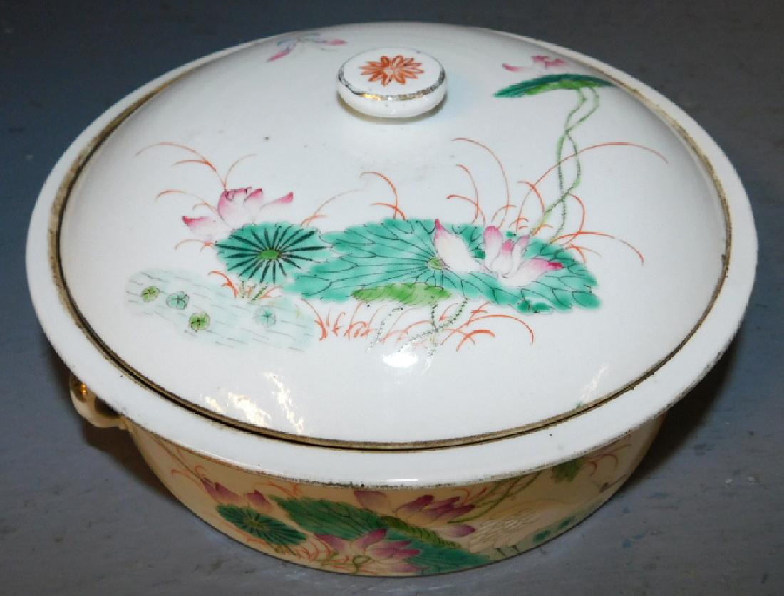 19th C export covered dish. 8" dia. (1 of 4)