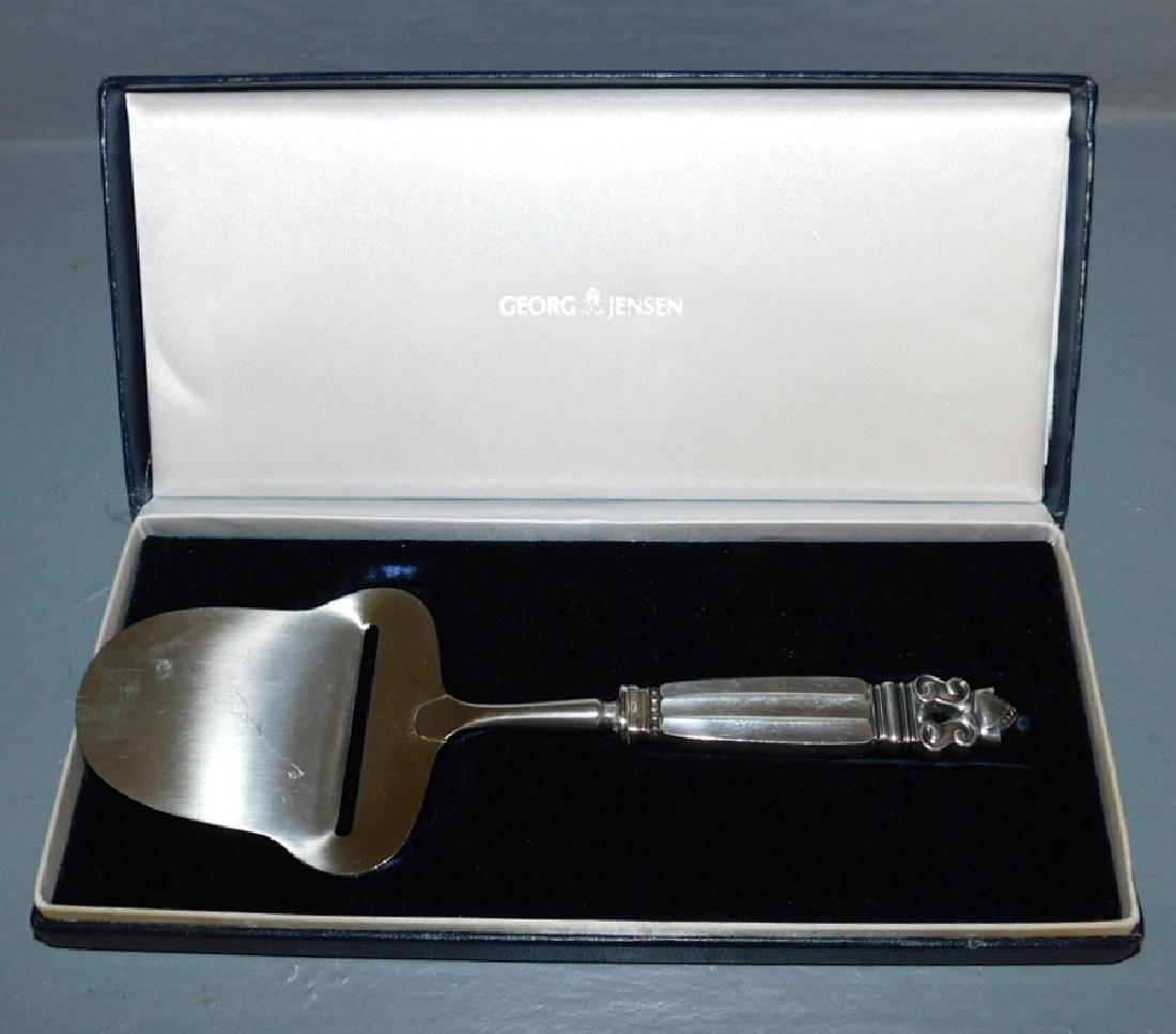 George Jensen sterl cheese slice in presentation box.: George Jensen sterling cheese slice in presentation box.