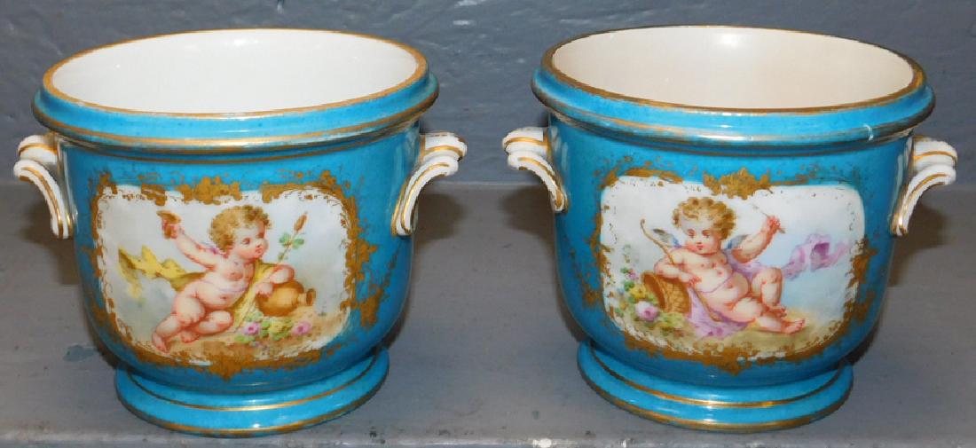 Pair of Old Paris cache pots. (1 of 4)