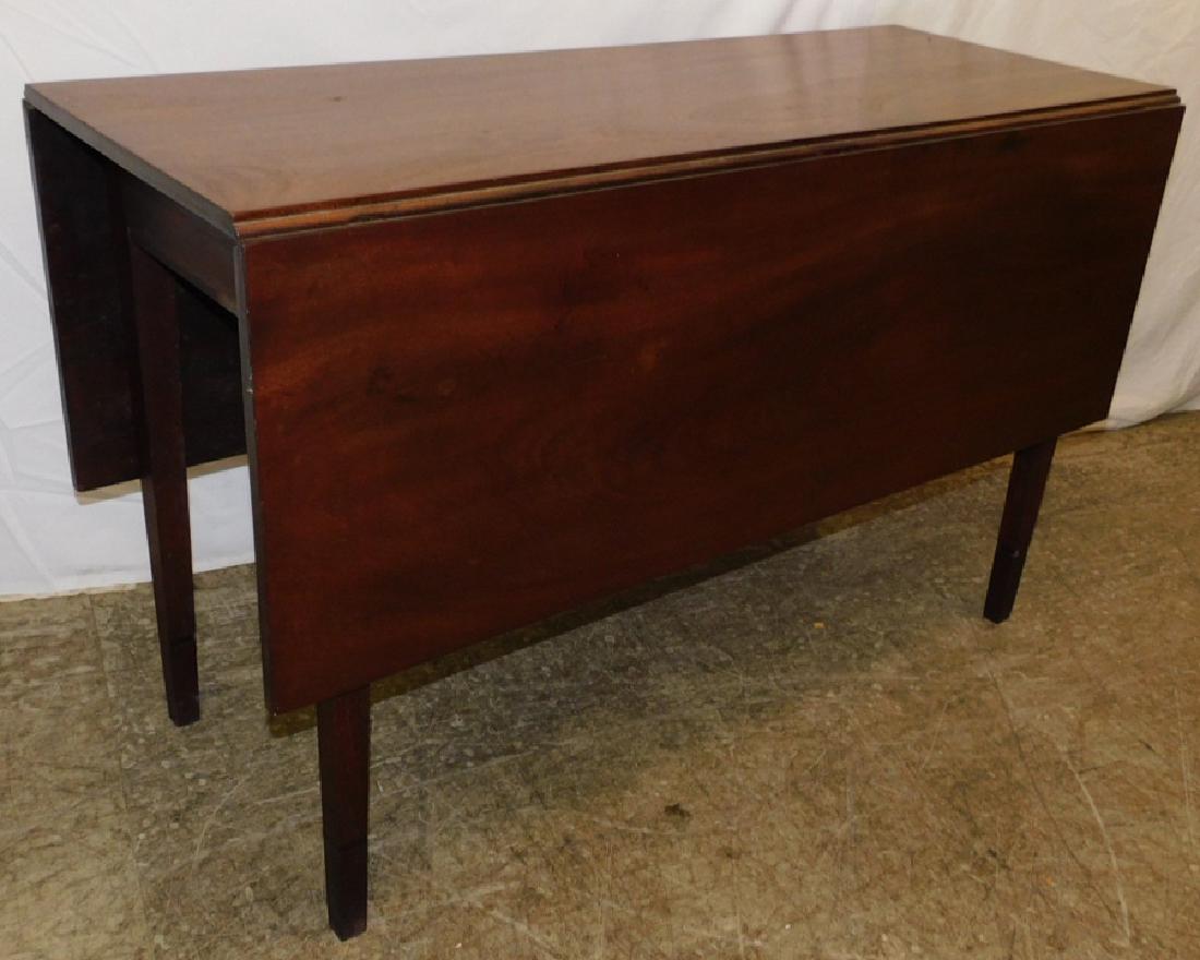 19th C Hepplewhite mahog. drop leaf table. (1 of 3)