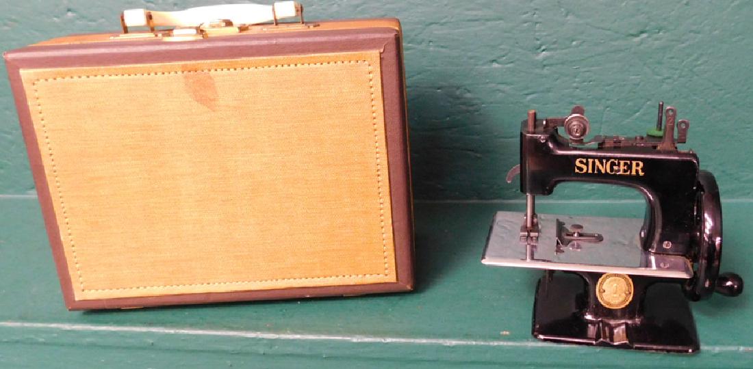 Child's Singer sewing machine in case (1 of 7)