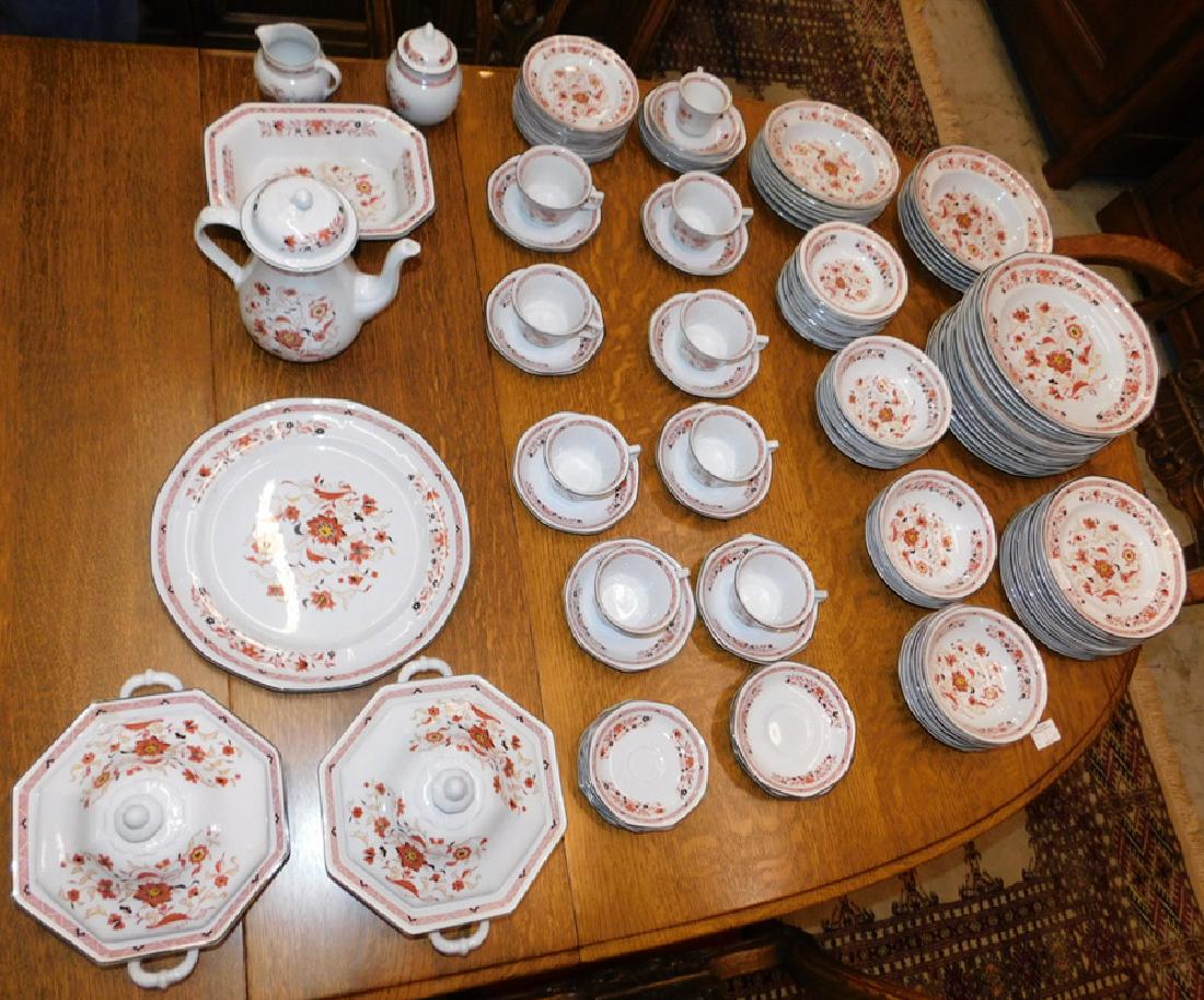117 pcs. Kashmar pattern Wedgwood dinner set (1 of 4)