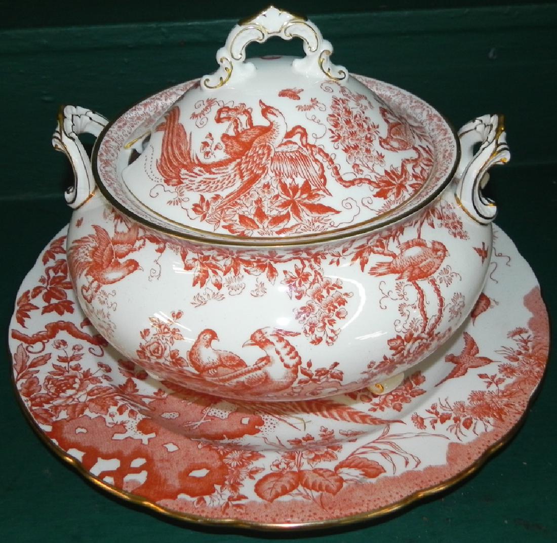 Royal Crown Derby tureen with underplate (1 of 3)
