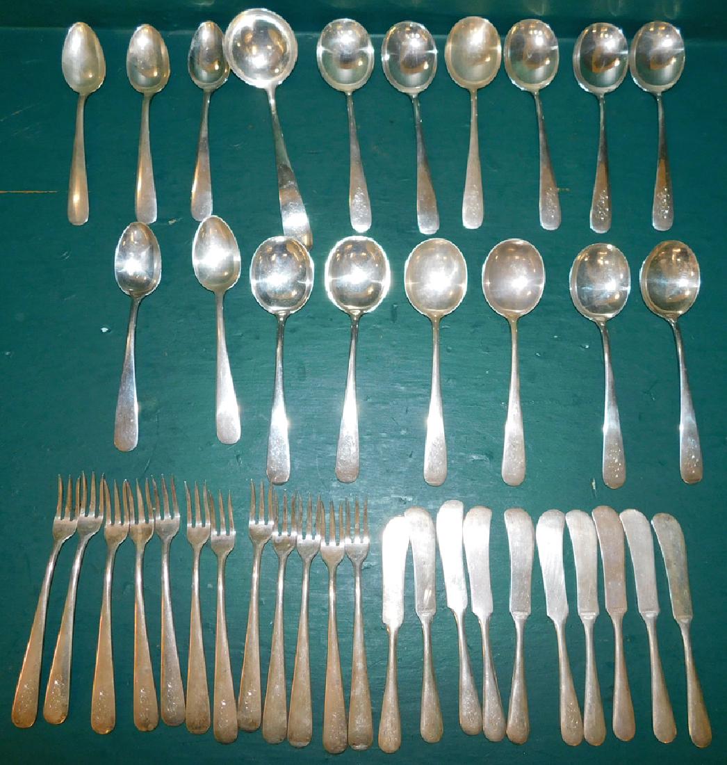 40 Pc Kirk & Son Sterling Flatware Weighs 39 TO (1 of 1)