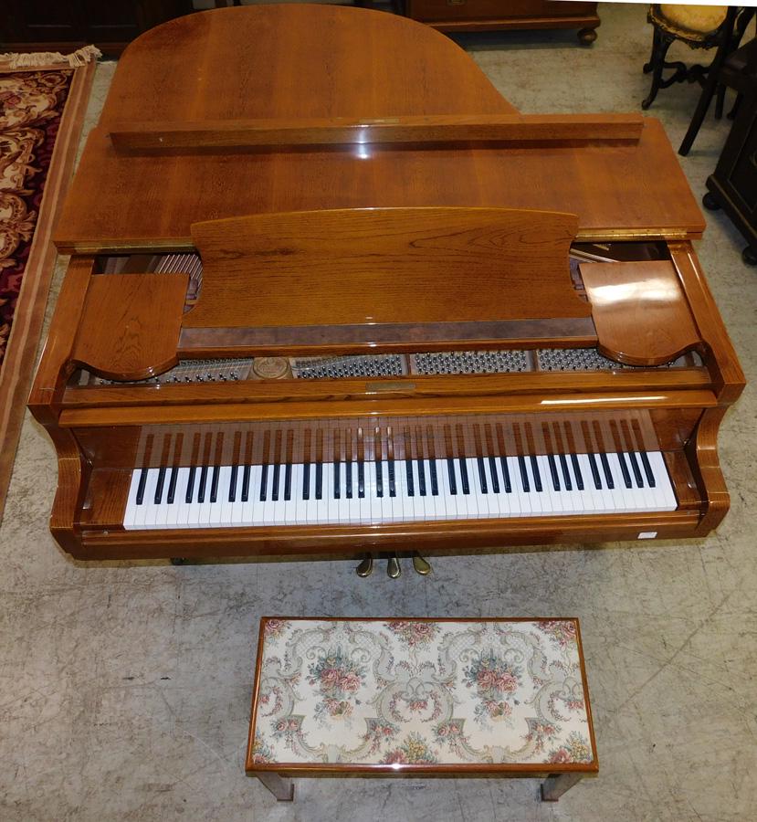 kohler and campbell baby grand piano